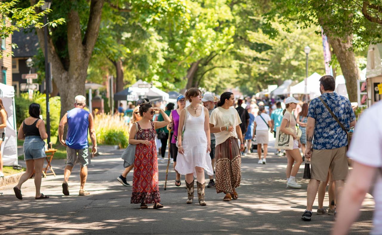 ESL Federal Credit Union Named the Official Presenting Sponsor of the 2025 Corn Hill Arts Festival 5