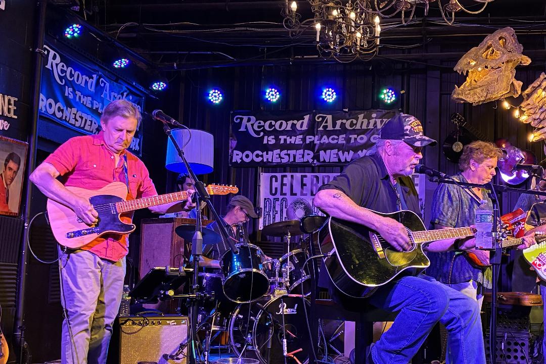 Jeff Riales and The Silvertone Express